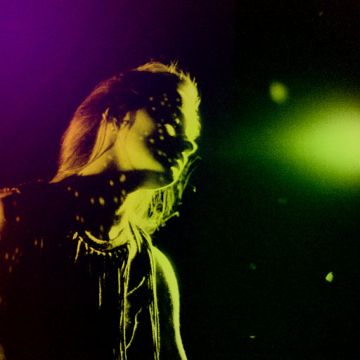 农村妇女野外做爰
